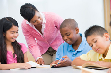 Children reading in an elementary classroom